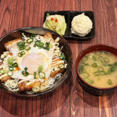 チャーシューエッグ丼